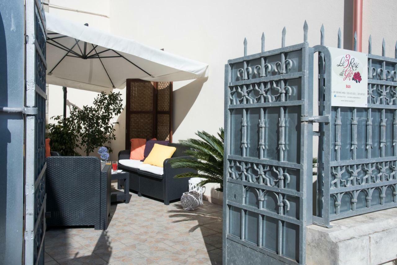 Hotel Le Tre Rose Di Gio Casamassella Exterior foto